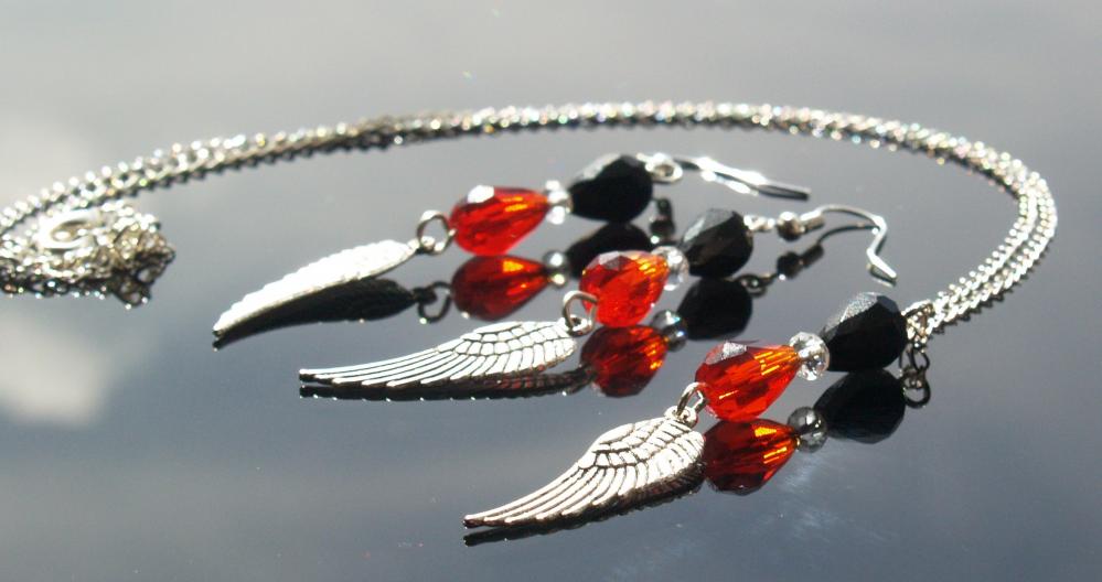 Crystal And Silver Plated Wing Earrings And Necklace Set